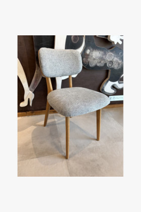 Dubová čalúnená stolička - farba sivá outlet